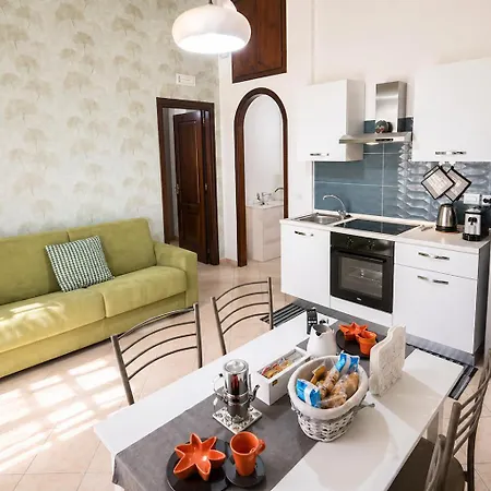 Appartamento intero Napoli Centro, 2 Camere vicino Stazione e Porto-2