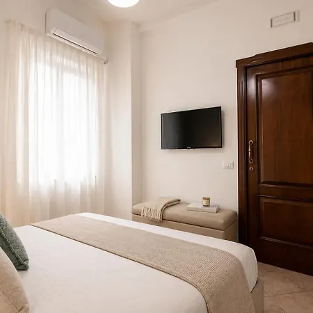 Appartamento intero Napoli Centro, 2 Camere vicino Stazione e Porto-3